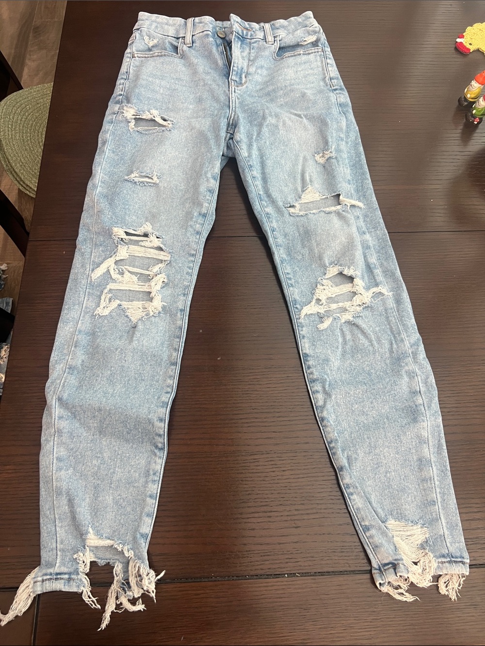 American Eagle Outfitters Light Blue Distressed Skinny Jeans
